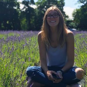 Meet your Posher, Megan